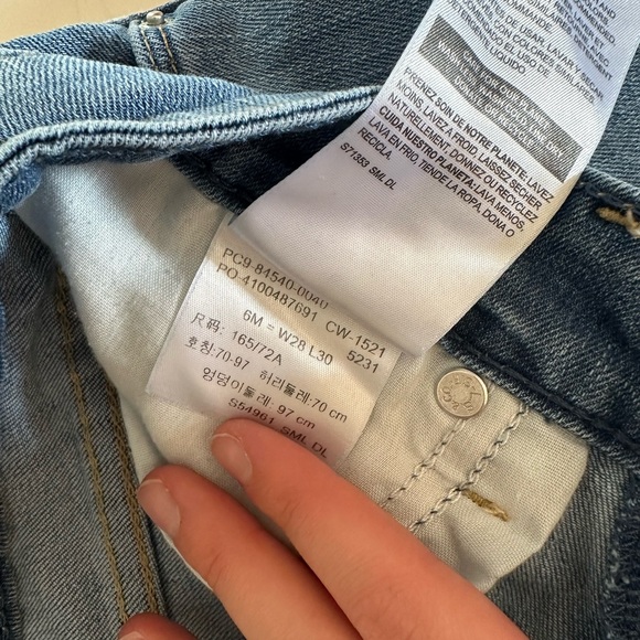 Levi’s - Picture 5 of 5